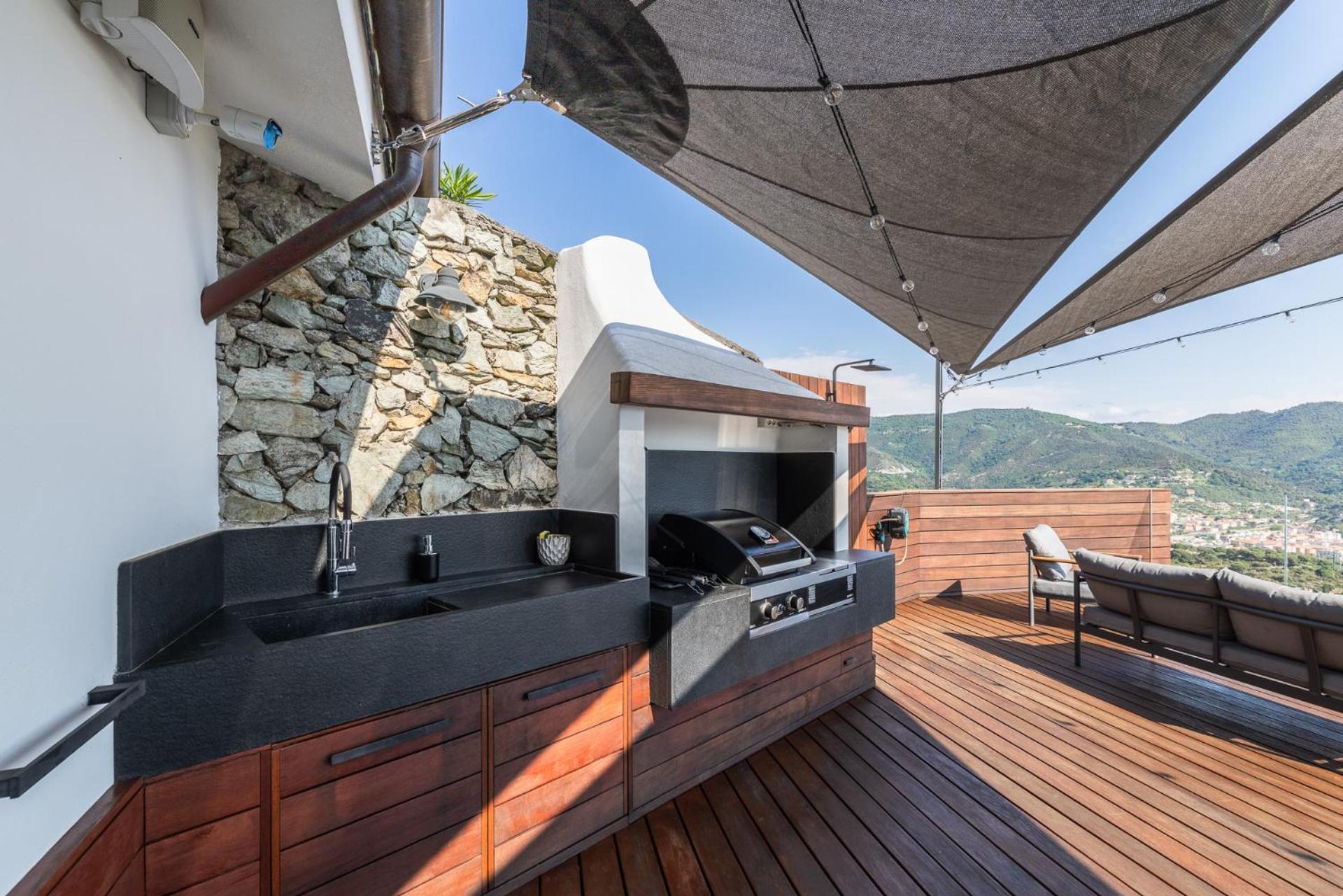 Spettacolare Vista Isola Terrazza E Idromassaggio Villa Noli Exterior photo